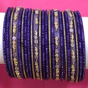 FREE gift 🎁 for spend total 45$.Vintage Purple ,gold tones 23 India bangle set.